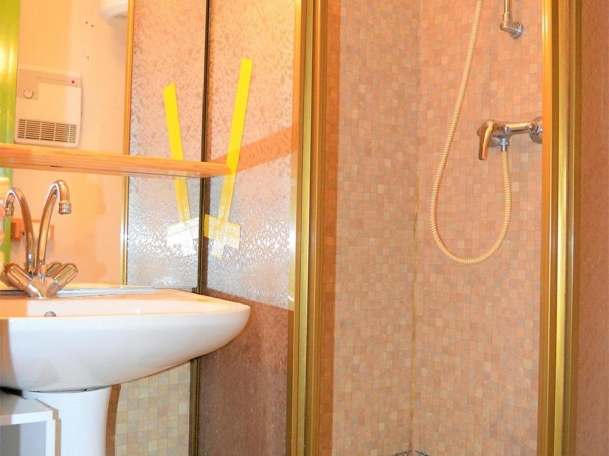 Appartement T2 Au Calme Avec Balcon, Centre De La Station, Parking Inclus - Fr-1-593-41 Les Angles  Luaran gambar
